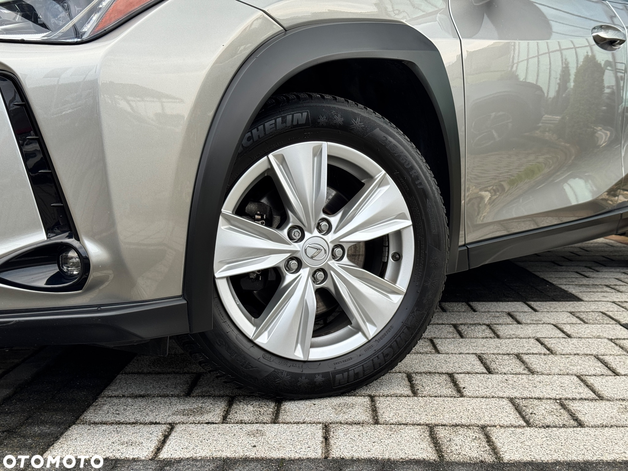 Lexus UX - 2