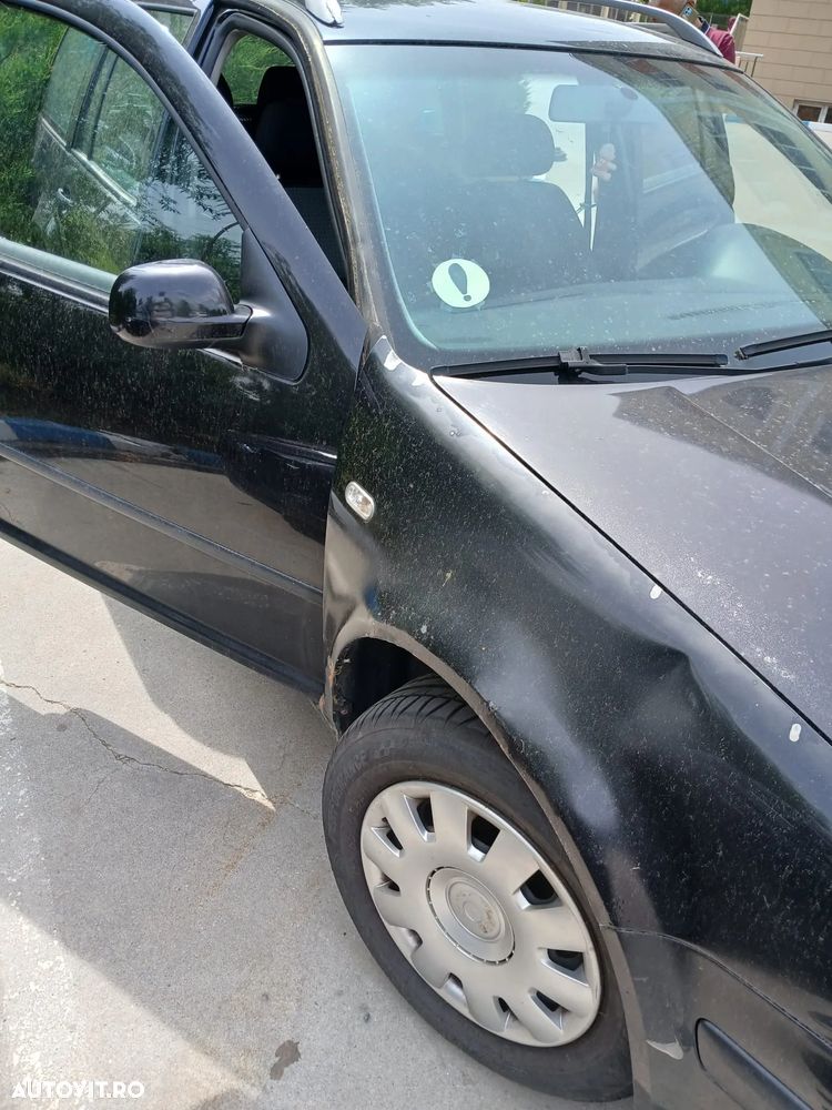 Volkswagen Golf 1.9TDI Ocean Aut - 10