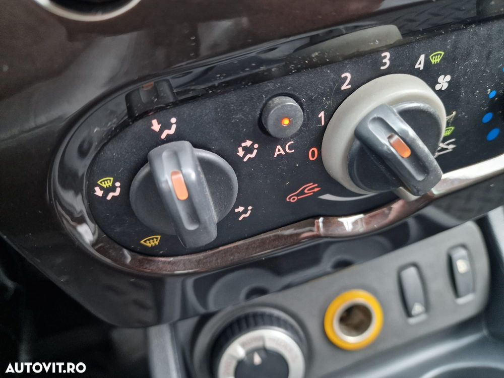 Dacia Duster 1.5 dCi 4x4 Prestige - 14