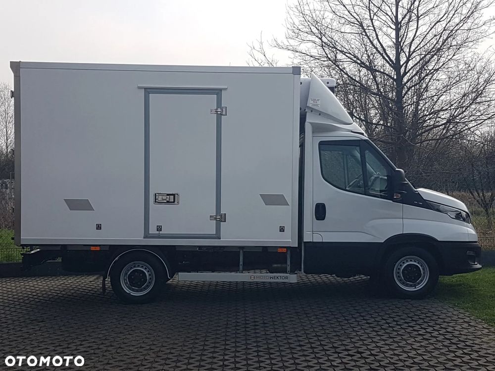 Iveco DAILY 35S16 CHŁODNIA 6EP MROŹNIA IZOTERMA GRZANIE AGREGAT CARRIER XARIOS 5 ZASILANIE Z SILNIKA + ELEKTRYCZNE - 13