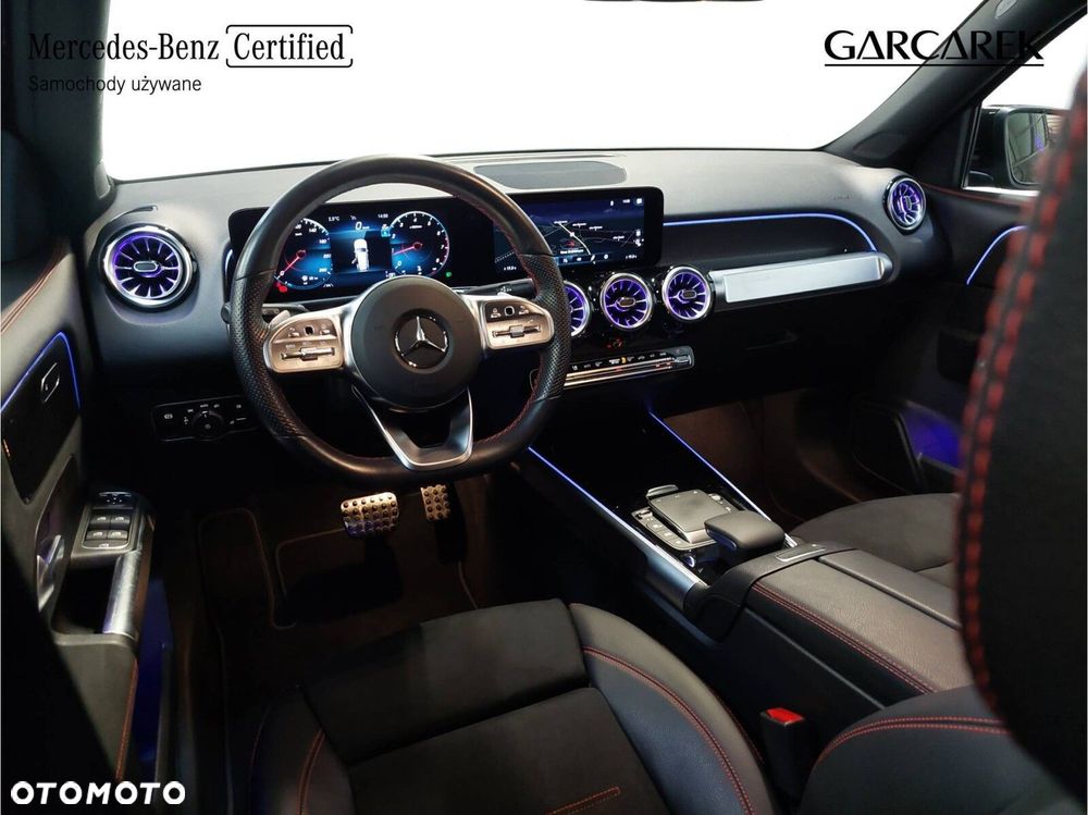 Mercedes-Benz GLB 200 4-Matic AMG Line 8G-DCT - 17