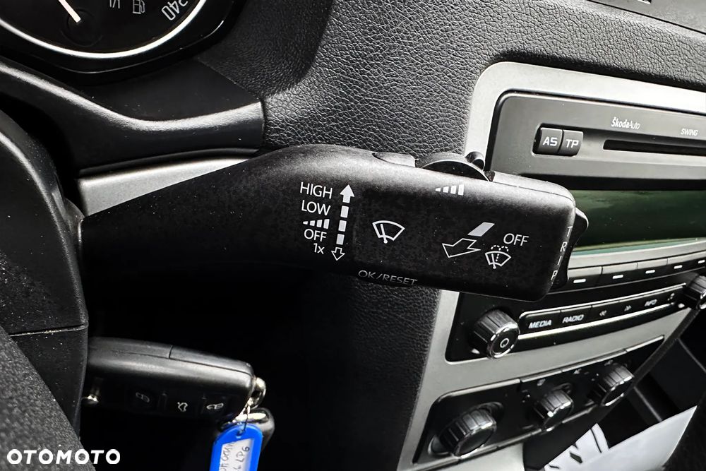 Skoda Octavia 1.6 - 25