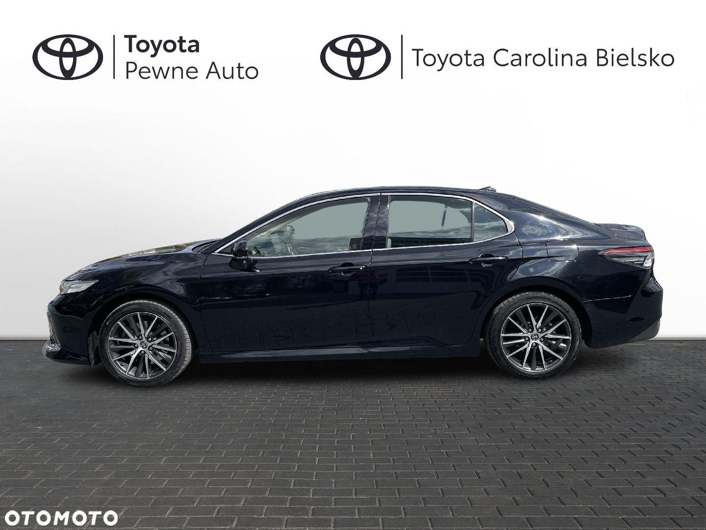 Toyota Camry - 3