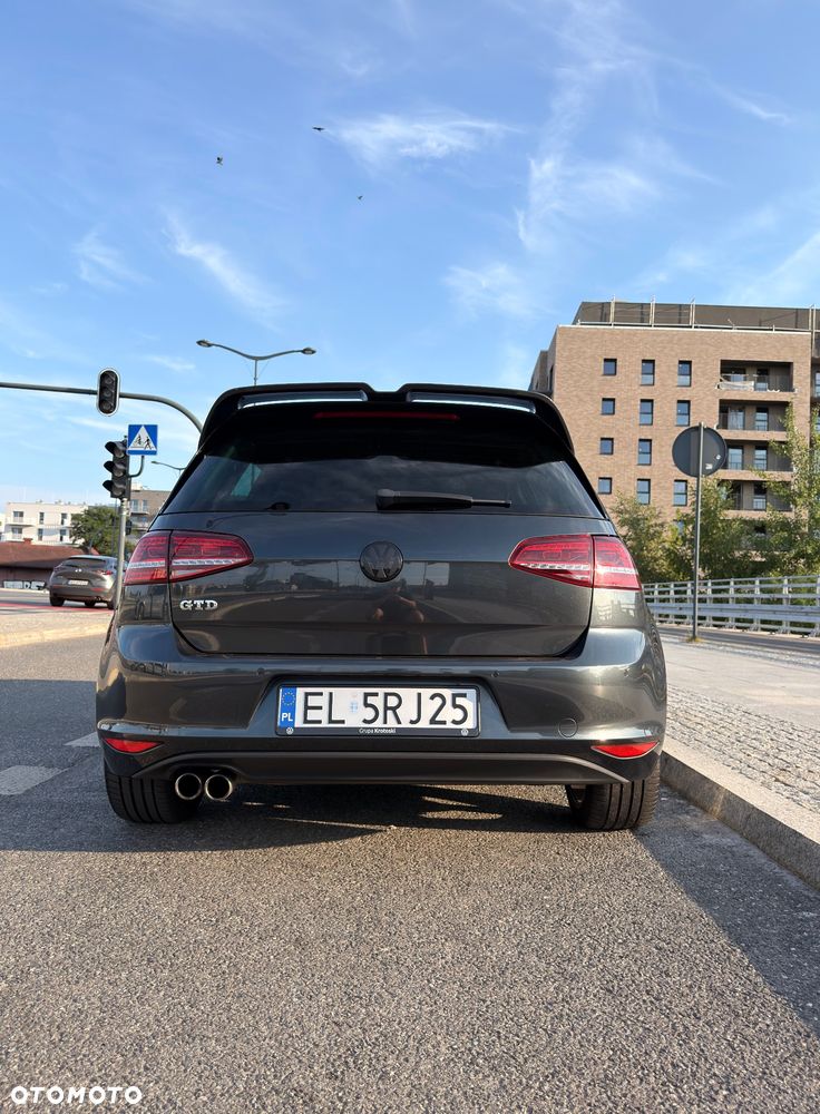 Volkswagen Golf - 7