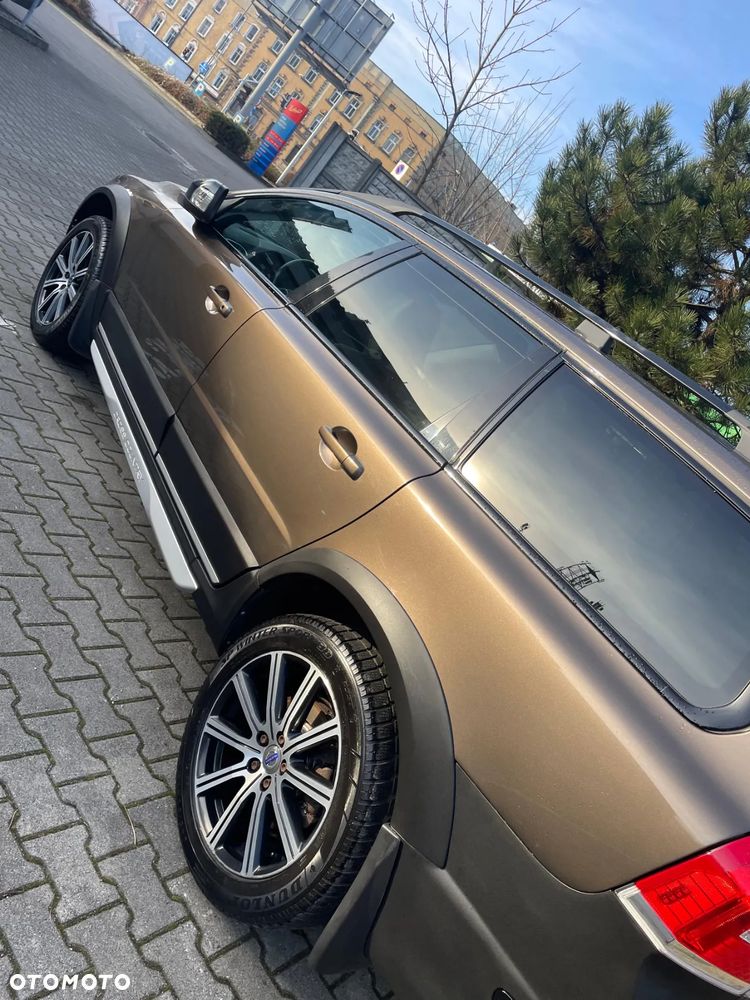 Volvo XC 70 D5 AWD Summum - 4