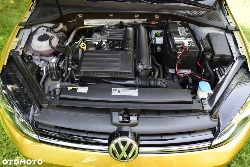 Volkswagen Golf 1.4 TSI BMT Highline - 28