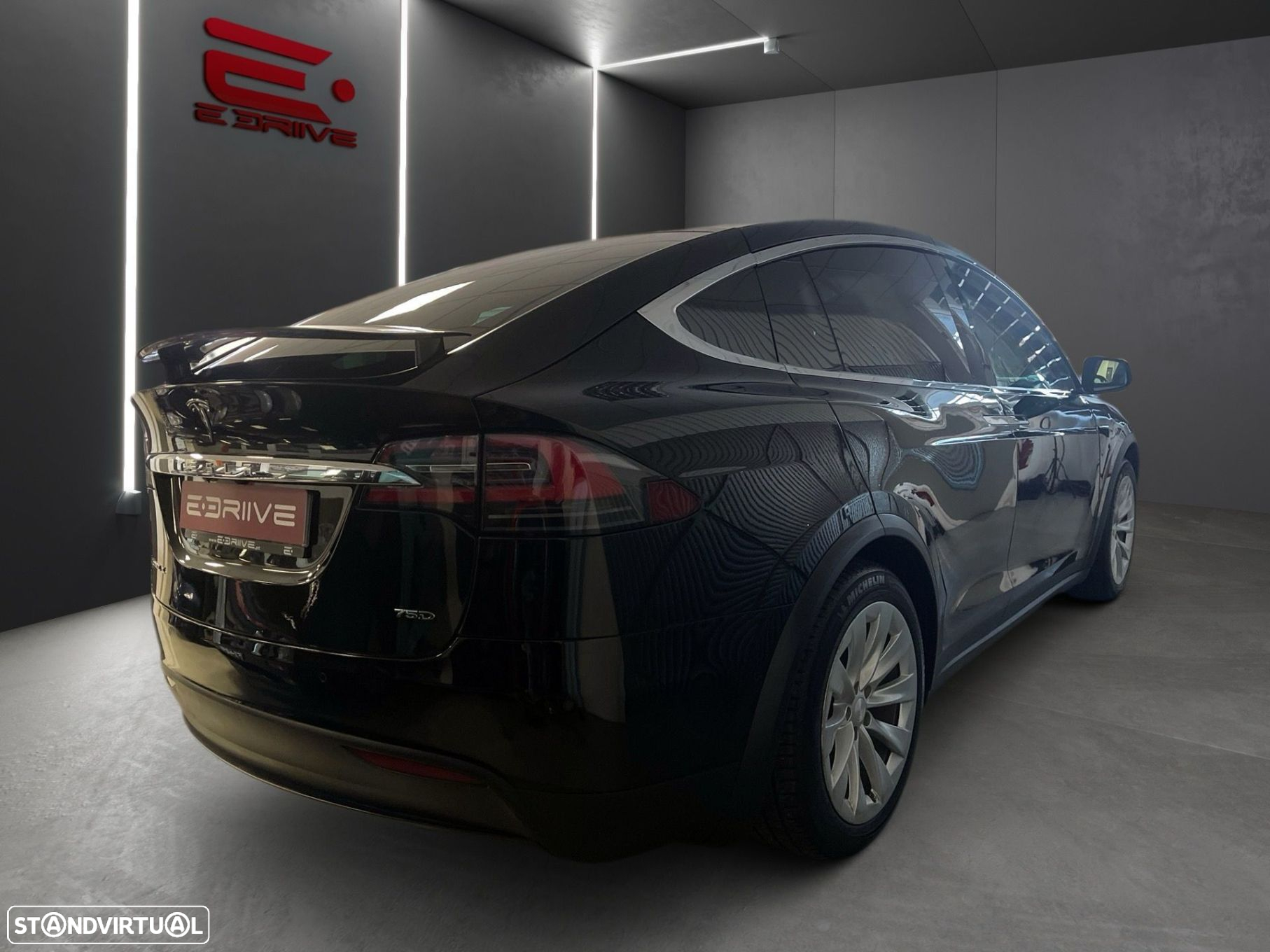 Tesla Model X 75D - 3