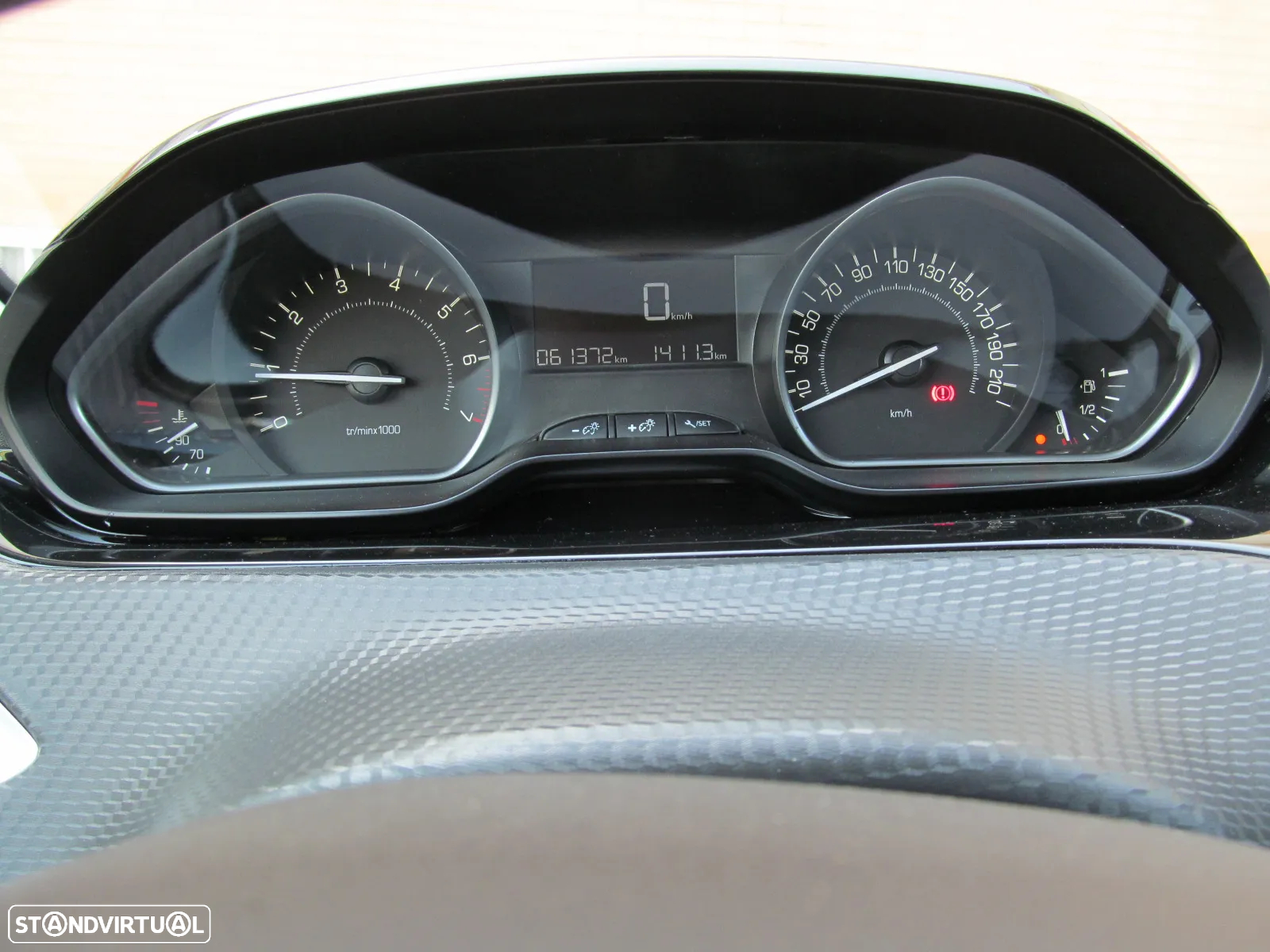 Peugeot 2008 1.2 PureTech Style - 24