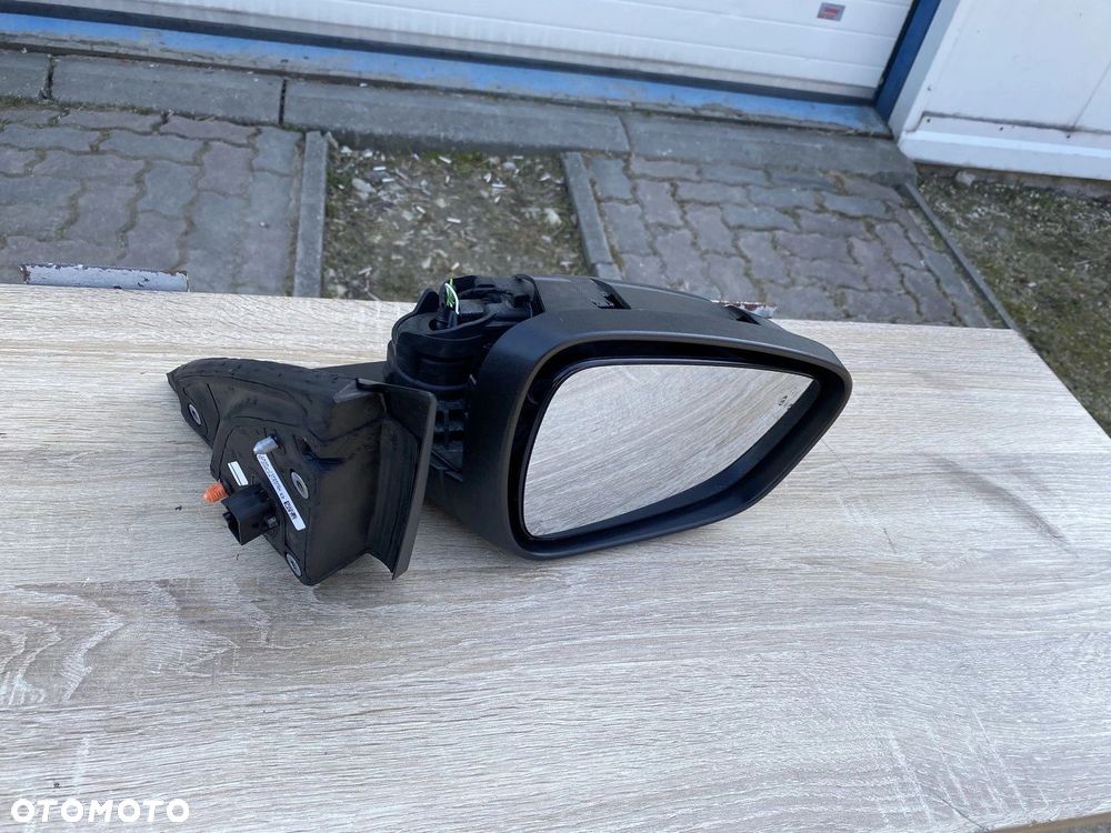 LUSTERKO PRAWE FORD KUGA MK3 11 PIN LV4B17682DE - 1