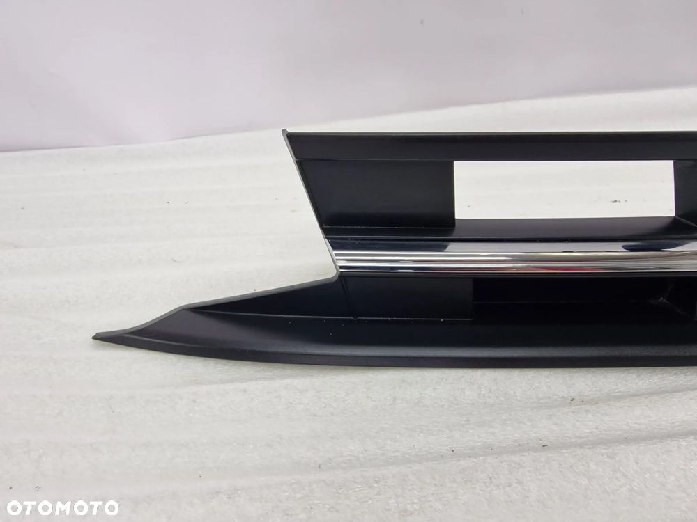 VW POLO 2G 2G0 17- ATRAPA / GRILL PRZEDNI PRZÓD , NR 2G0853651L / 2G0853653L , NR AUKCJI GR223 - 2