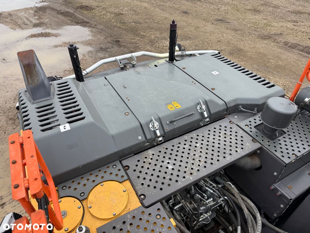 Volvo EC 250 EL - 18