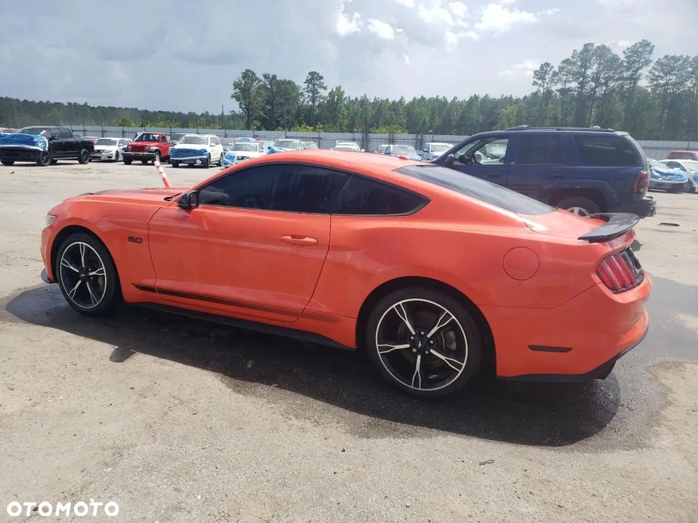 Ford Mustang 5.0 V8 GT - 3