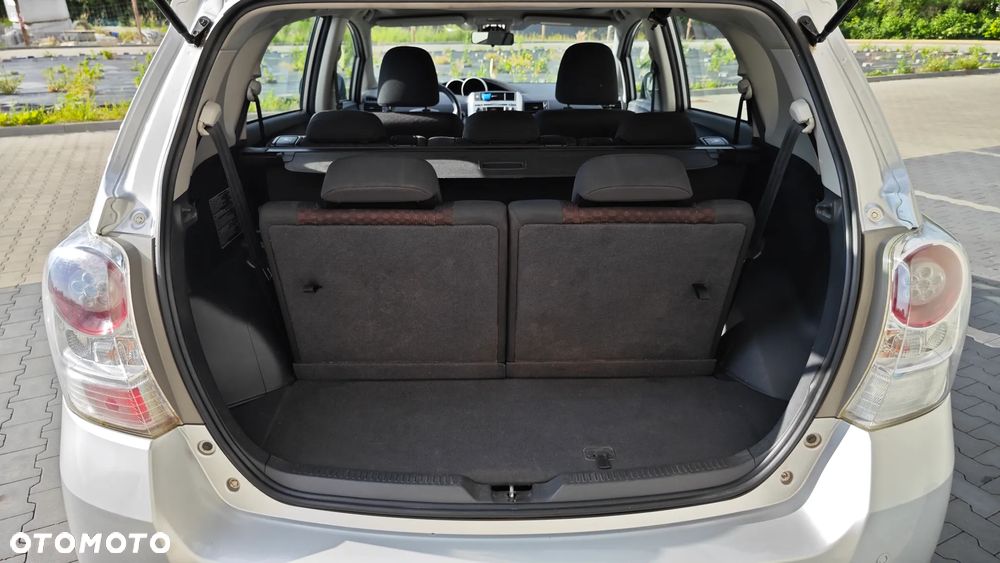 Toyota Verso 1.8 Premium EU5 7os - 13