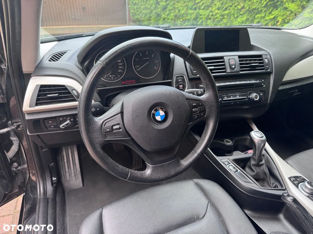 BMW Seria 1 - 14