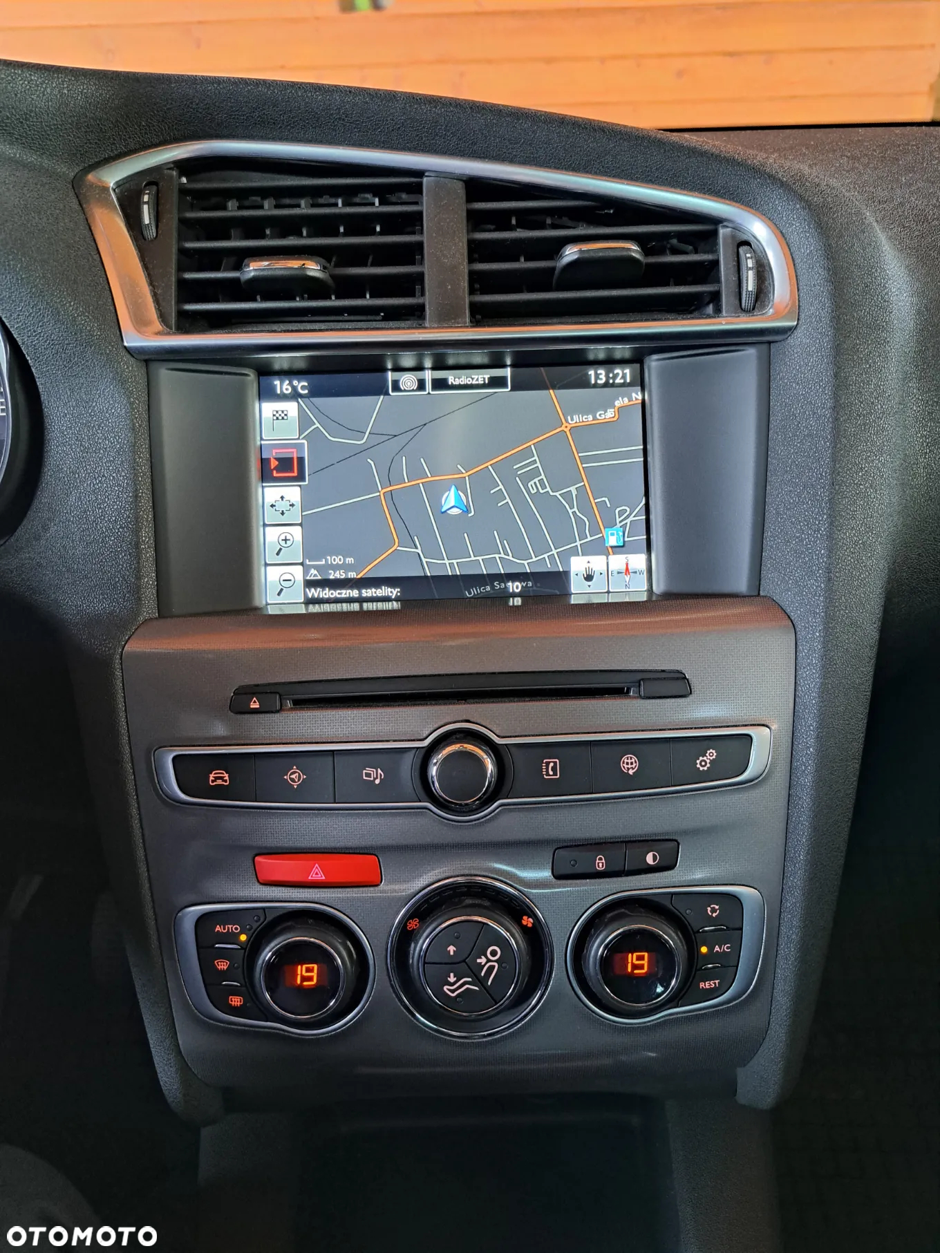 Citroën C4 1.2 PureTech Shine S&S - 18