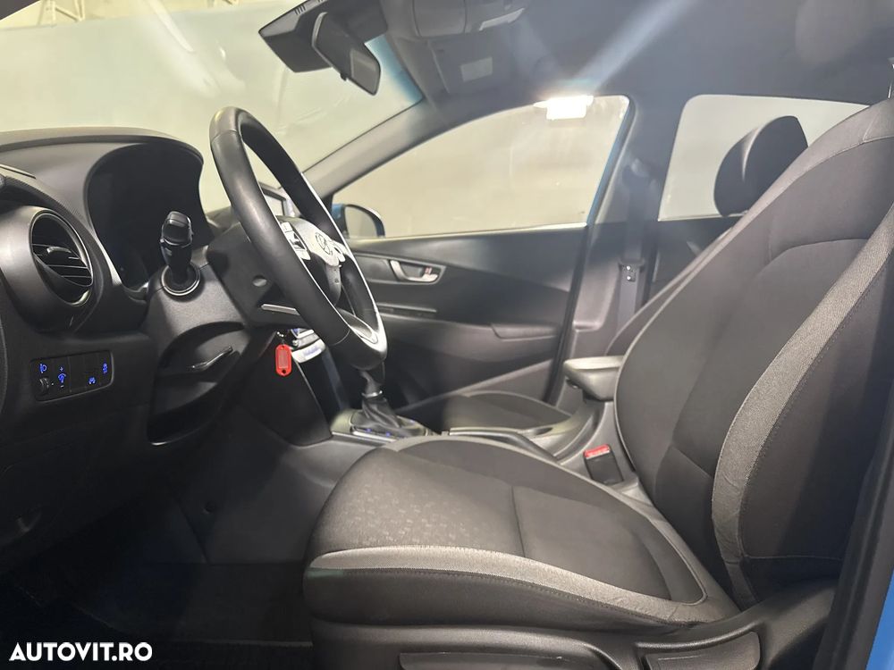 Hyundai KONA - 22