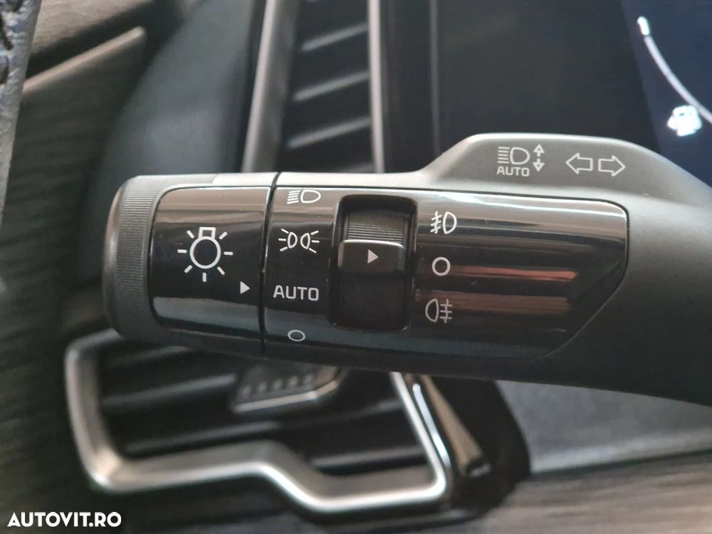 Kia Sportage 1.6 DSL MHEV 7DCT HP 4x2 Style - 24