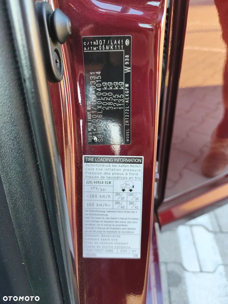Toyota Avensis 2.0 Prestige MS - 21