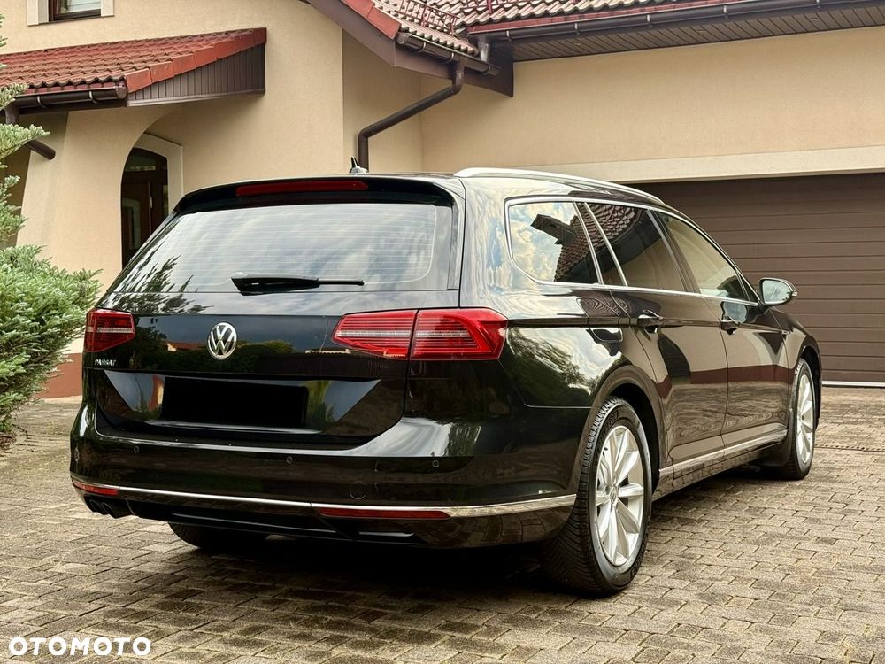 Volkswagen Passat 2.0 TDI SCR DSG 4Motion Business - 16