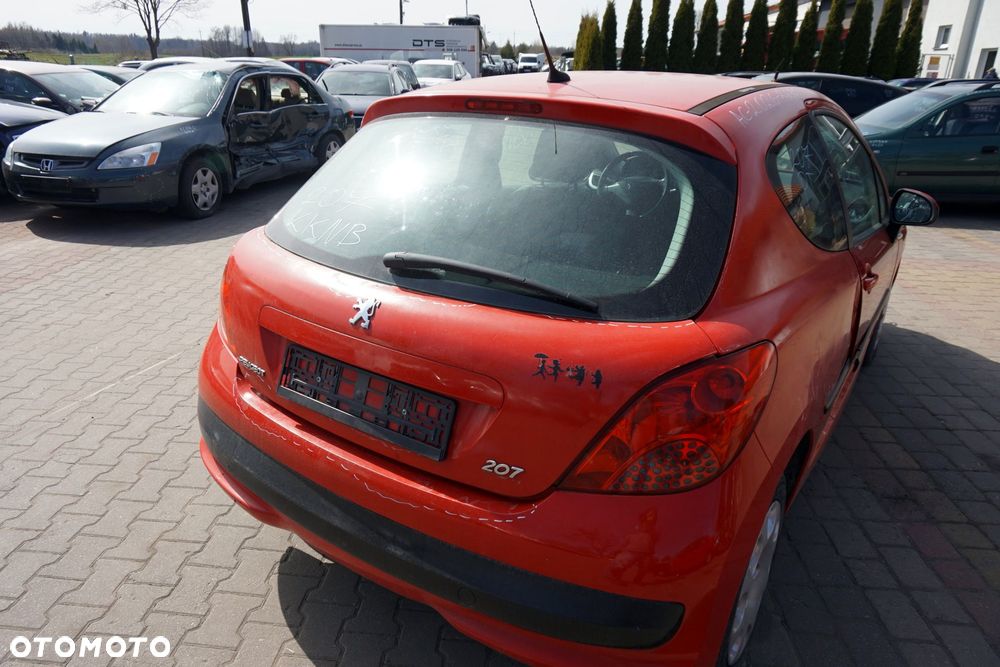 KLAPA BAGAŻNIKA TYLNA 207  3D HB KKNB  CZERWONY PEUGEOT 2006-2009 - 3