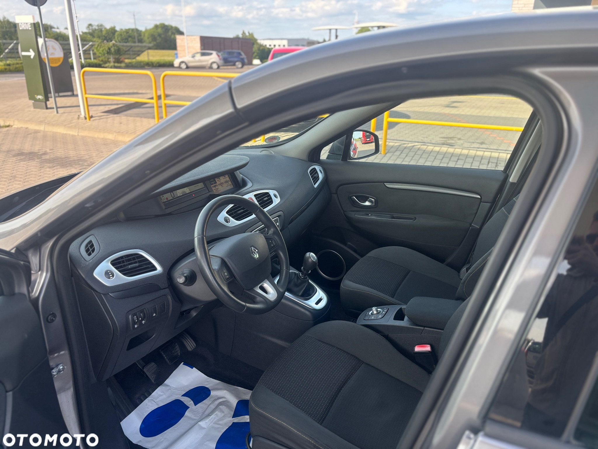 Renault Scenic 1.9 dCi Expression - 5