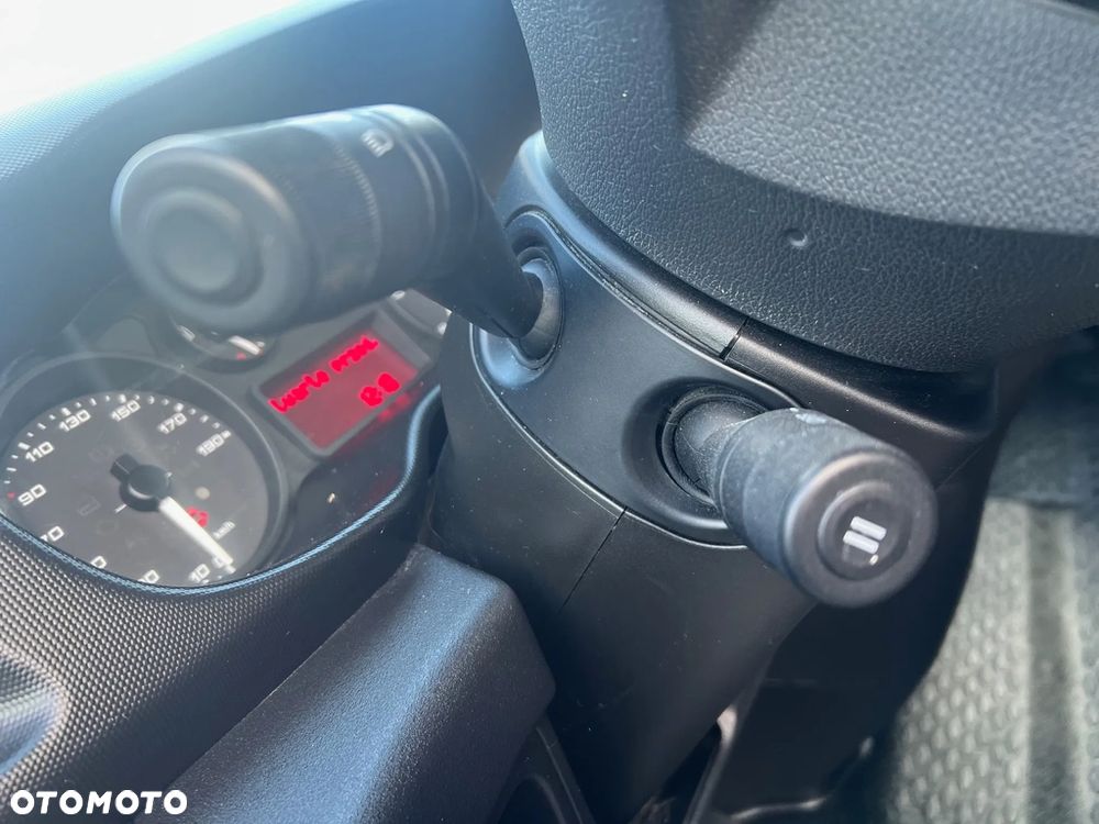 Iveco Daily 35S14 L3H2 2,3 140 KM klima tempomat - 16