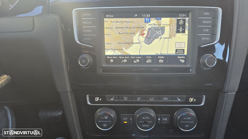 VW Golf 1.6 TDi DPF DSG Highline - 28