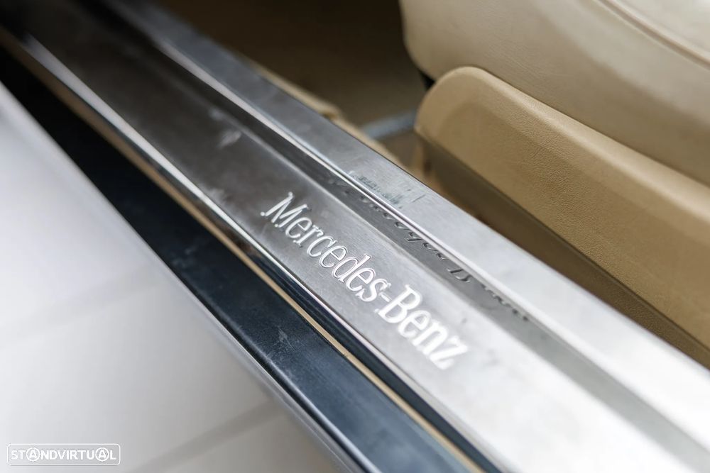 Mercedes-Benz W124 (1984-1997) 300 CE 24 Cabriolet - 34