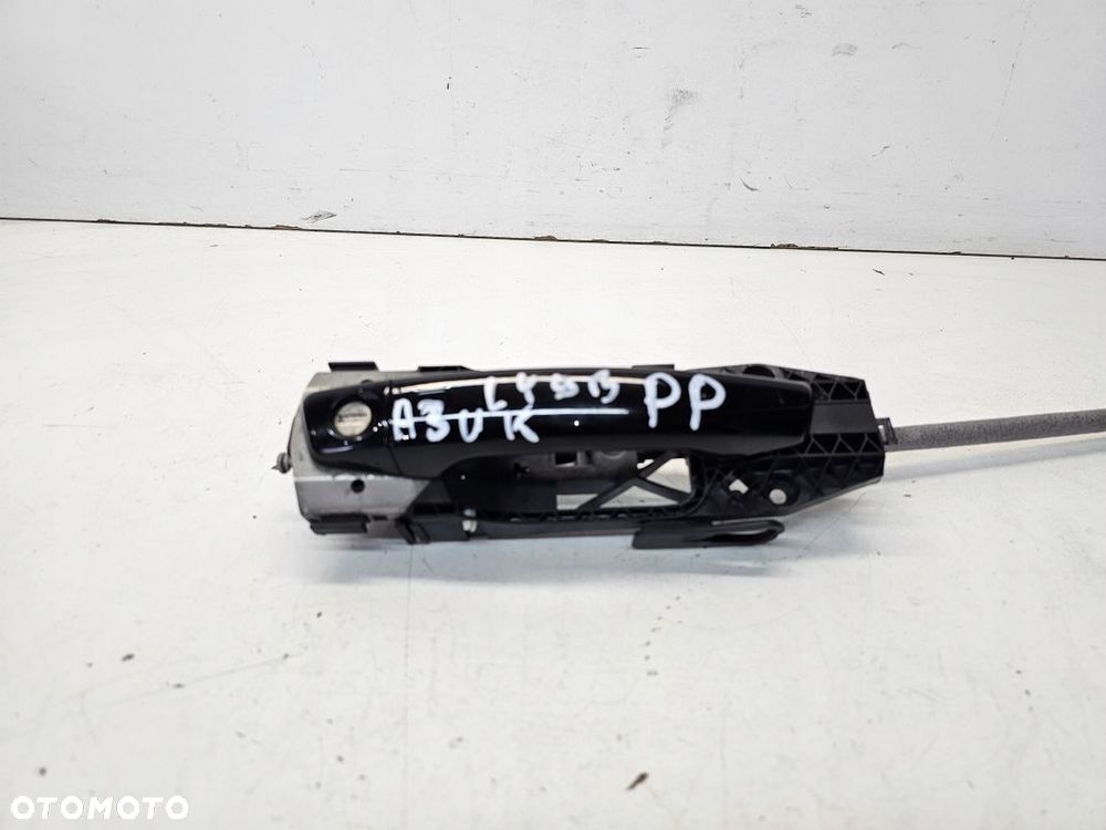 KLAMKA PRAWY PRZÓD AUDI A3 8V Q3 F3 8V0837885 LY9B Z WKŁADKĄ - 2