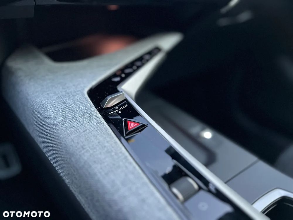 Peugeot 3008 1.2 PureTech mHEV GT E-DCS6 - 20