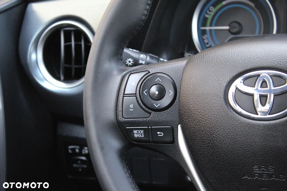 Toyota Auris - 24