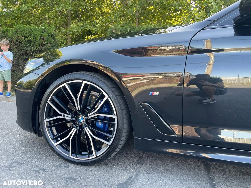 BMW Seria 5 530i AT MHEV - 2