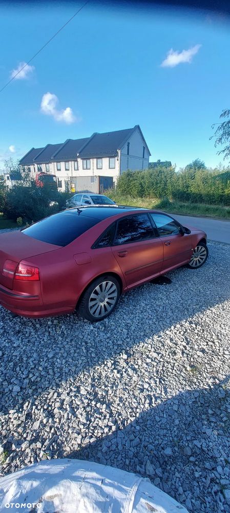 Audi A8 4.2 L Quattro - 18