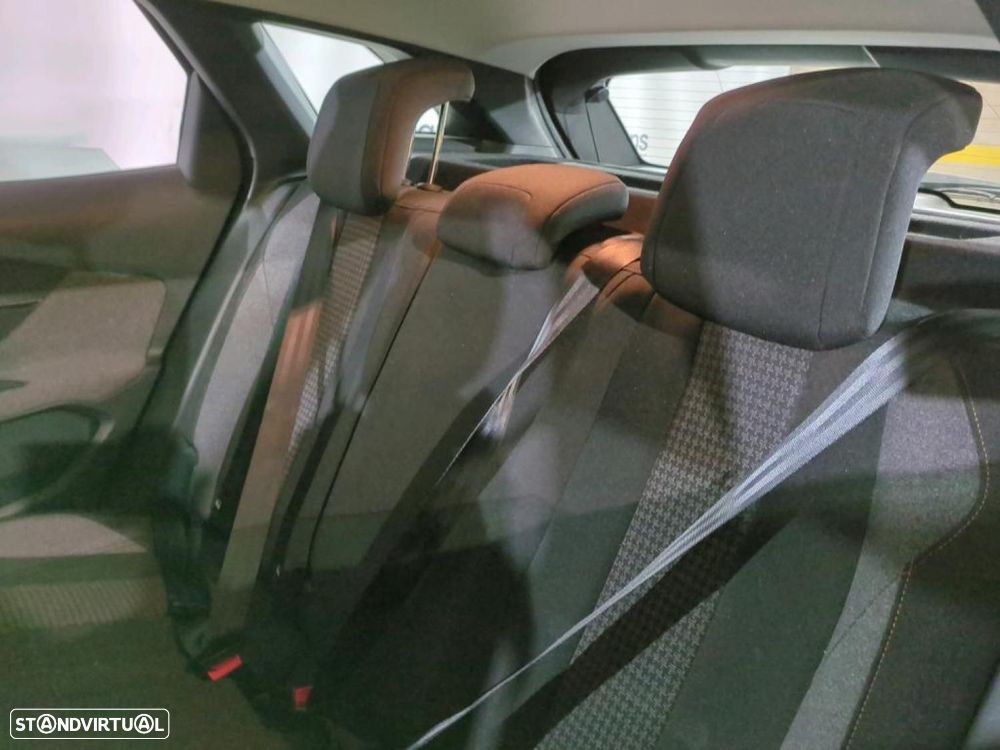 Peugeot 3008 1.2 PureTech Active - 10
