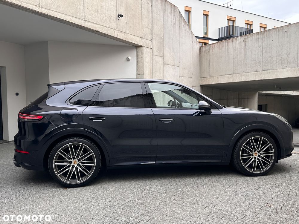 Porsche Cayenne Standard - 17