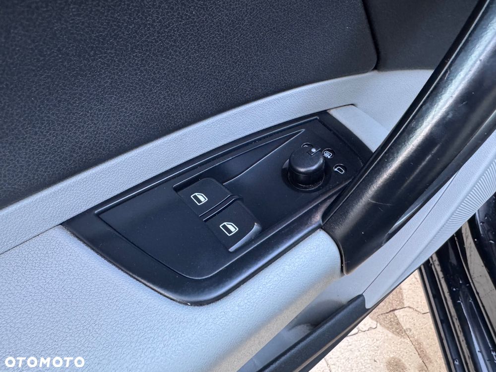 Audi A1 3-drzwiowe 1.4 TFSI S tronic S line Sportpaket - 26