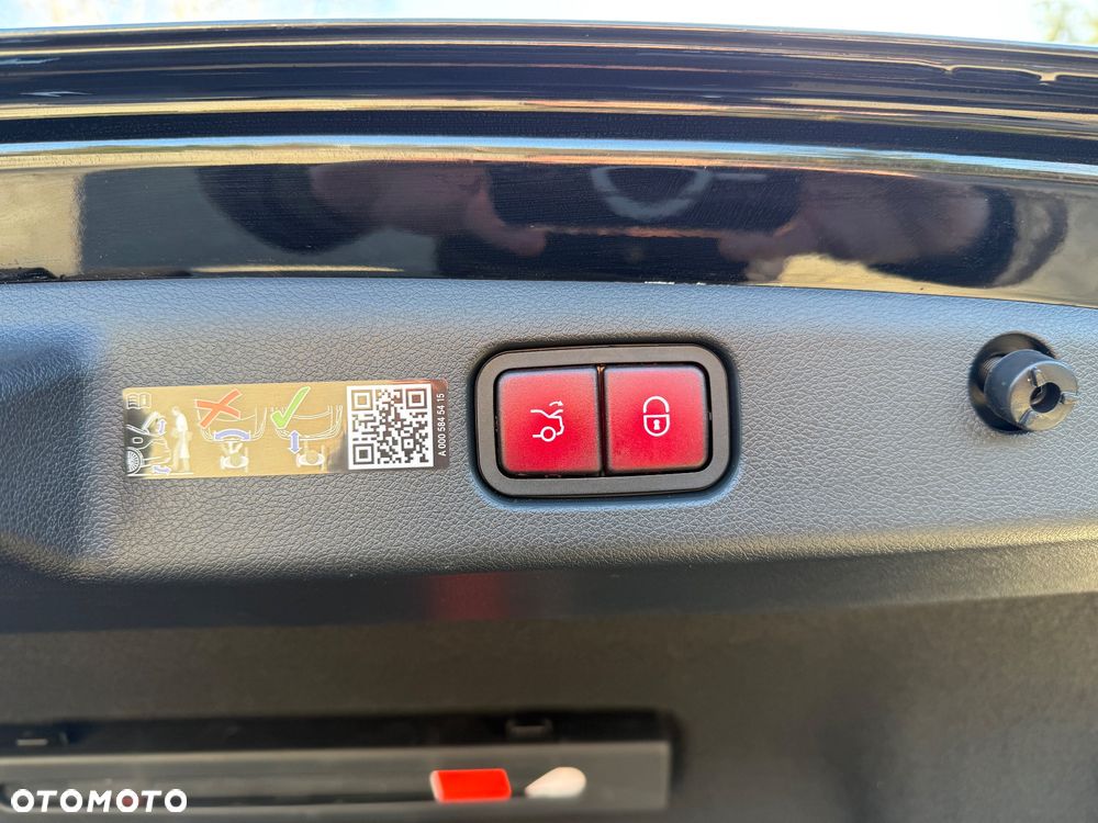 Mercedes-Benz Klasa E - 34