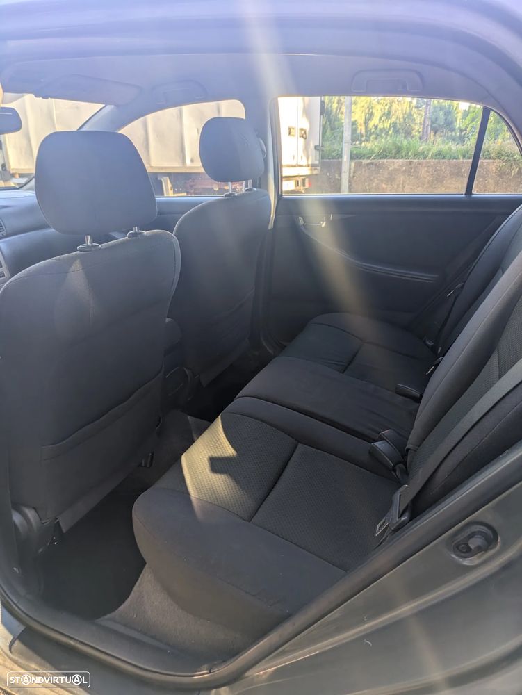 Toyota Corolla 1.4 D-4D - 9