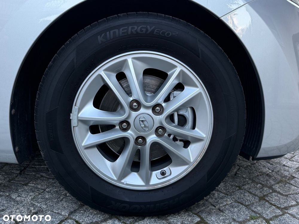 Hyundai i30 1.6 Comfort - 19