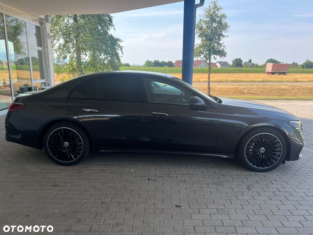 Mercedes-Benz Klasa E 200 9G-TRONIC AMG Line NIGHT Edition - 6