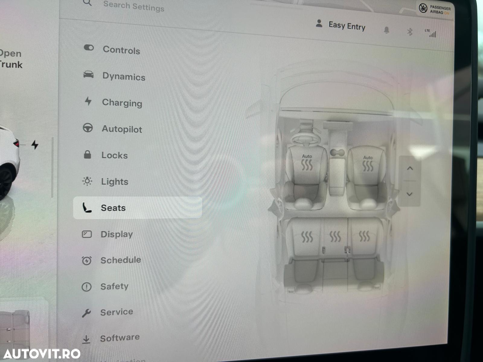 Tesla Model Y AWD Long Range - 32