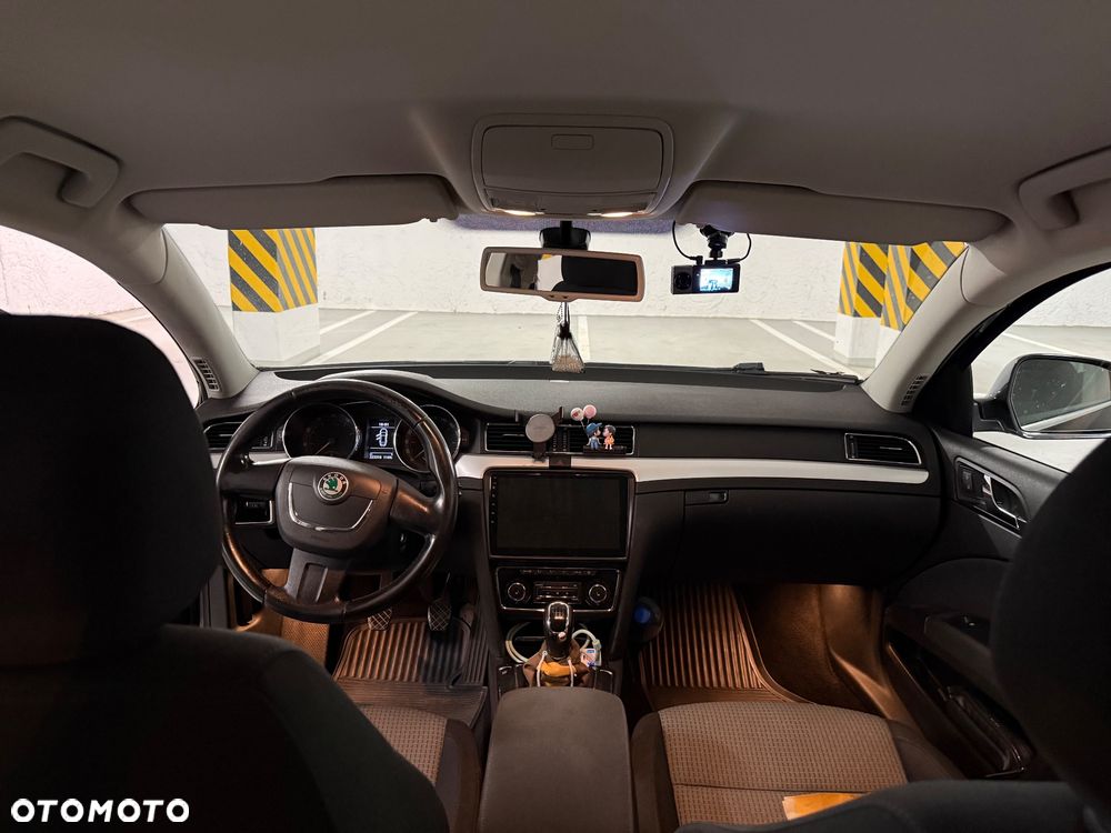 Skoda Superb 1.8 TSI Ambition - 12