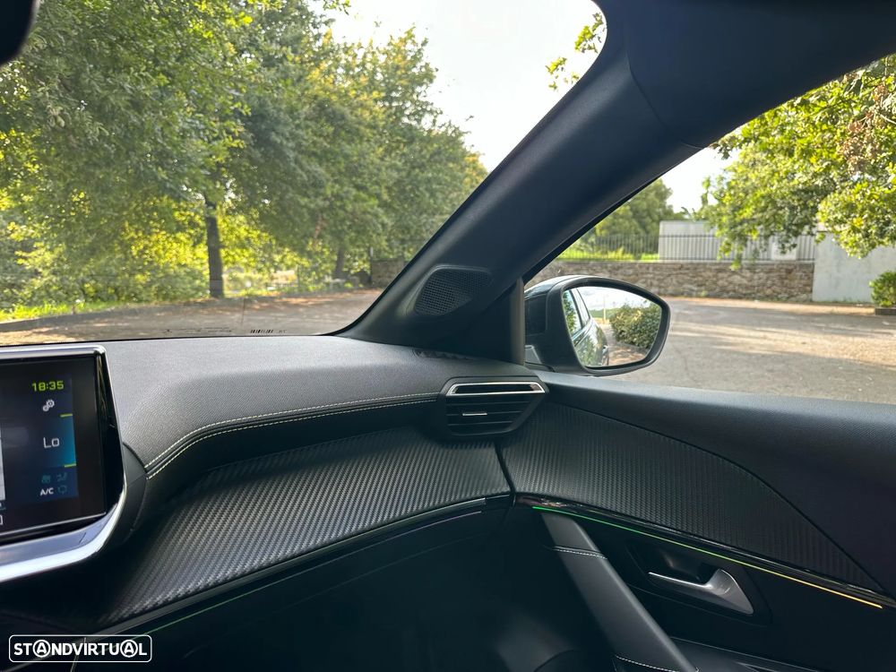 Peugeot e-208 50 kWh GT Line - 24