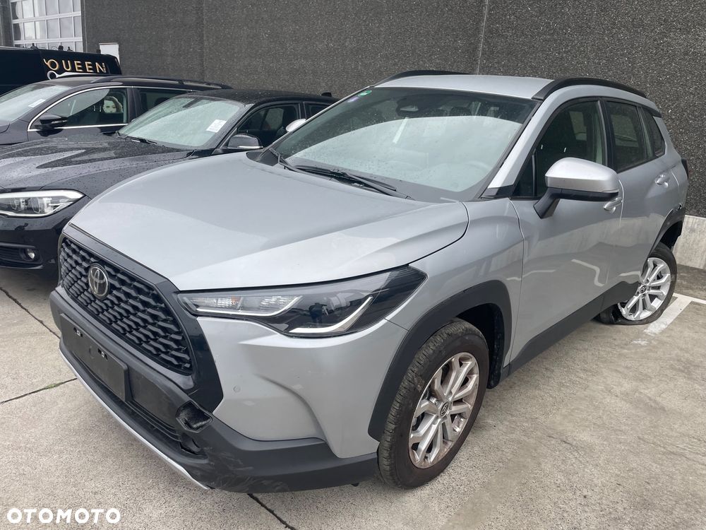Toyota Corolla Cross - 2