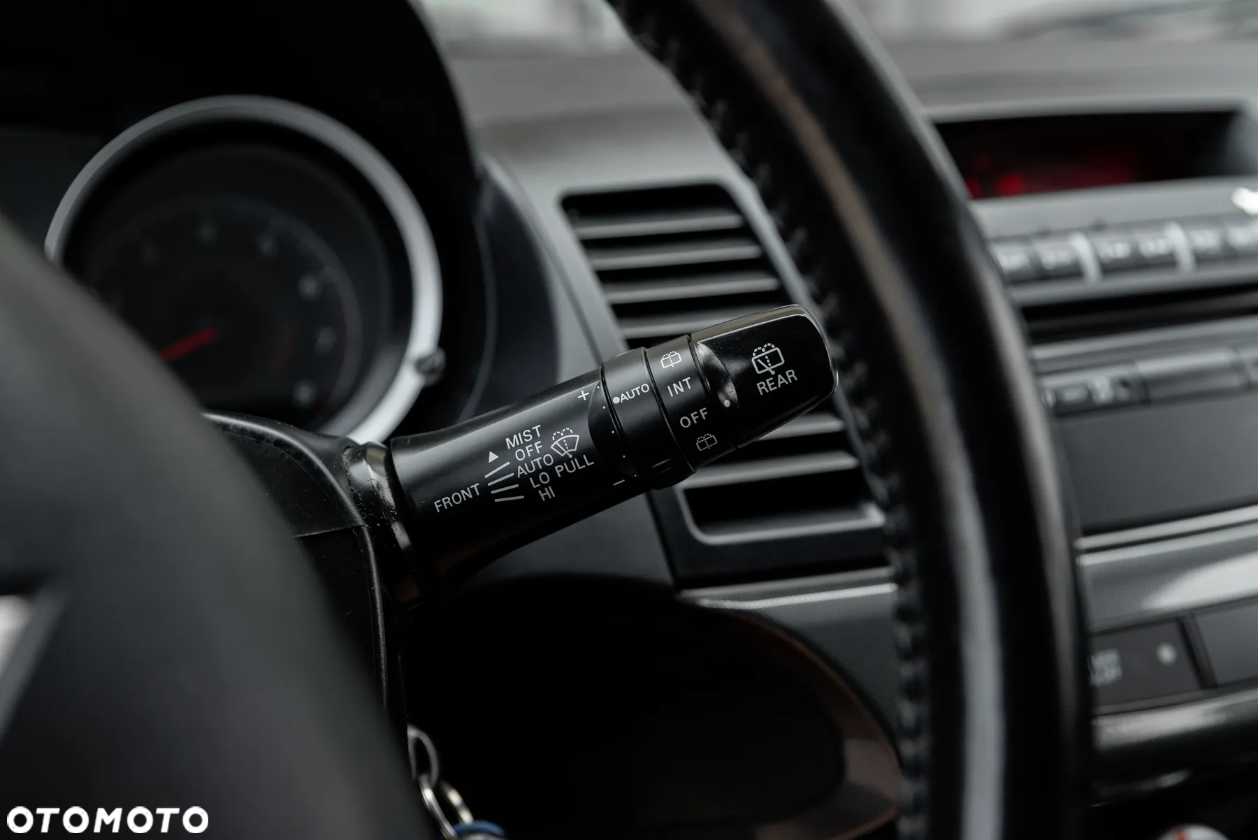 Mitsubishi Lancer 1.8 Inform - 37