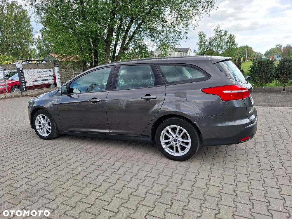 Ford Focus - 24