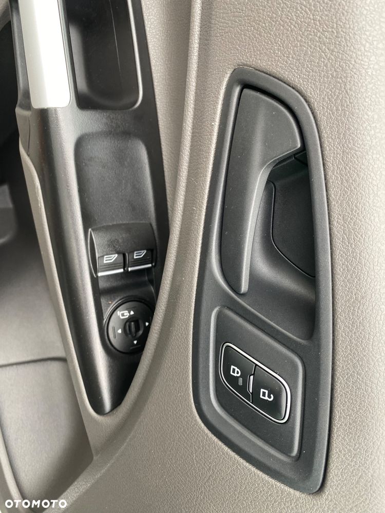 Ford TRANSIT CONNECT - 9