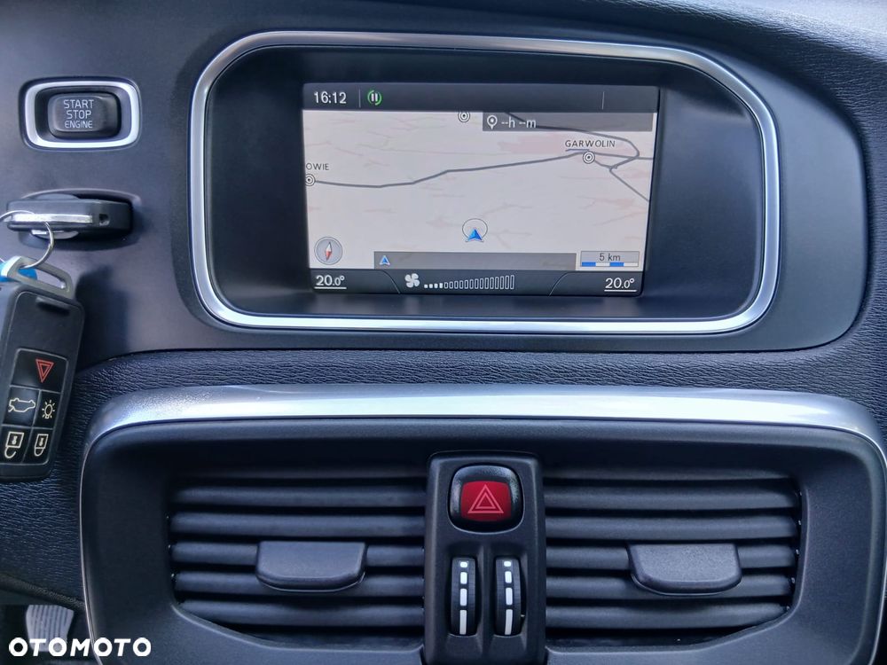 Volvo V40 D2 Momentum - 26