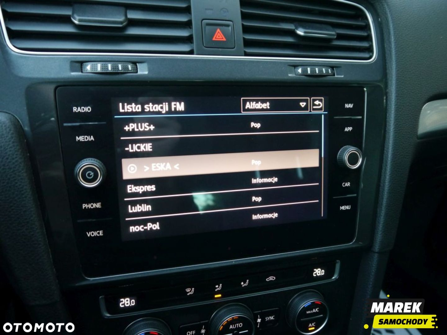 Volkswagen Golf - 22