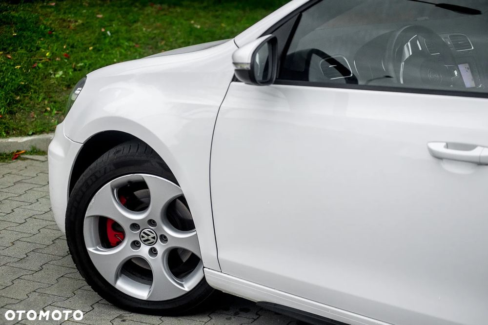 Volkswagen Golf 2.0 GTI - 38